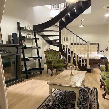 Exclusive Gaono Apartment In The Heart Of Old Town Вільнюс Екстер'єр фото