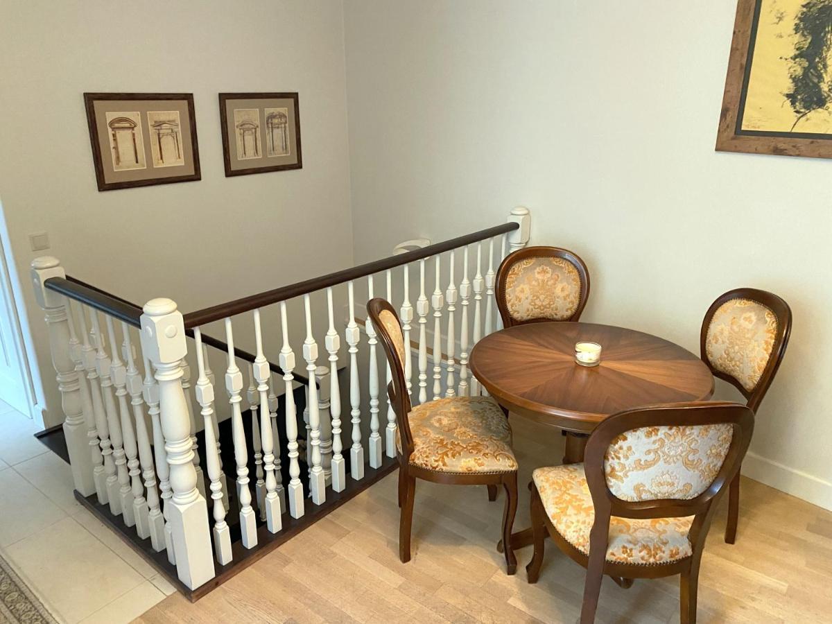 Exclusive Gaono Apartment In The Heart Of Old Town Вільнюс Екстер'єр фото