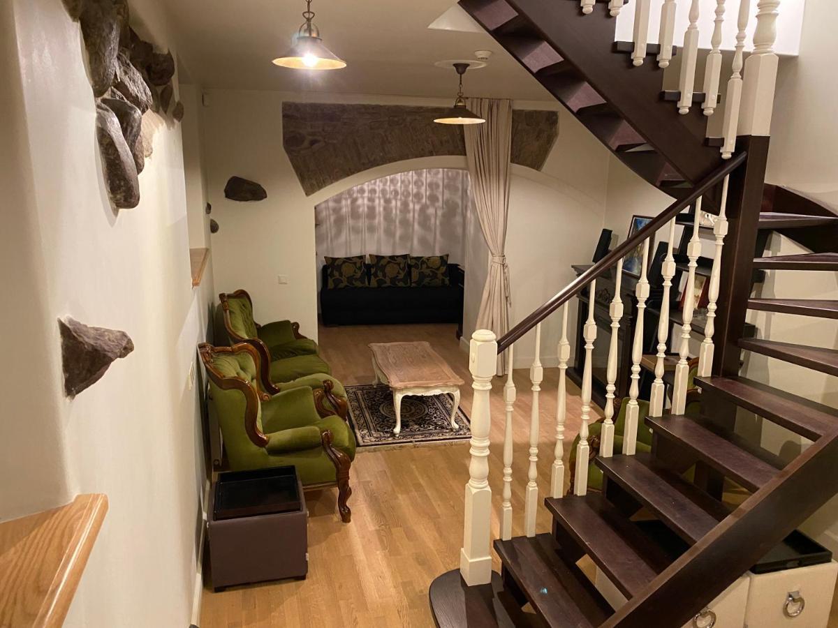 Exclusive Gaono Apartment In The Heart Of Old Town Вільнюс Екстер'єр фото