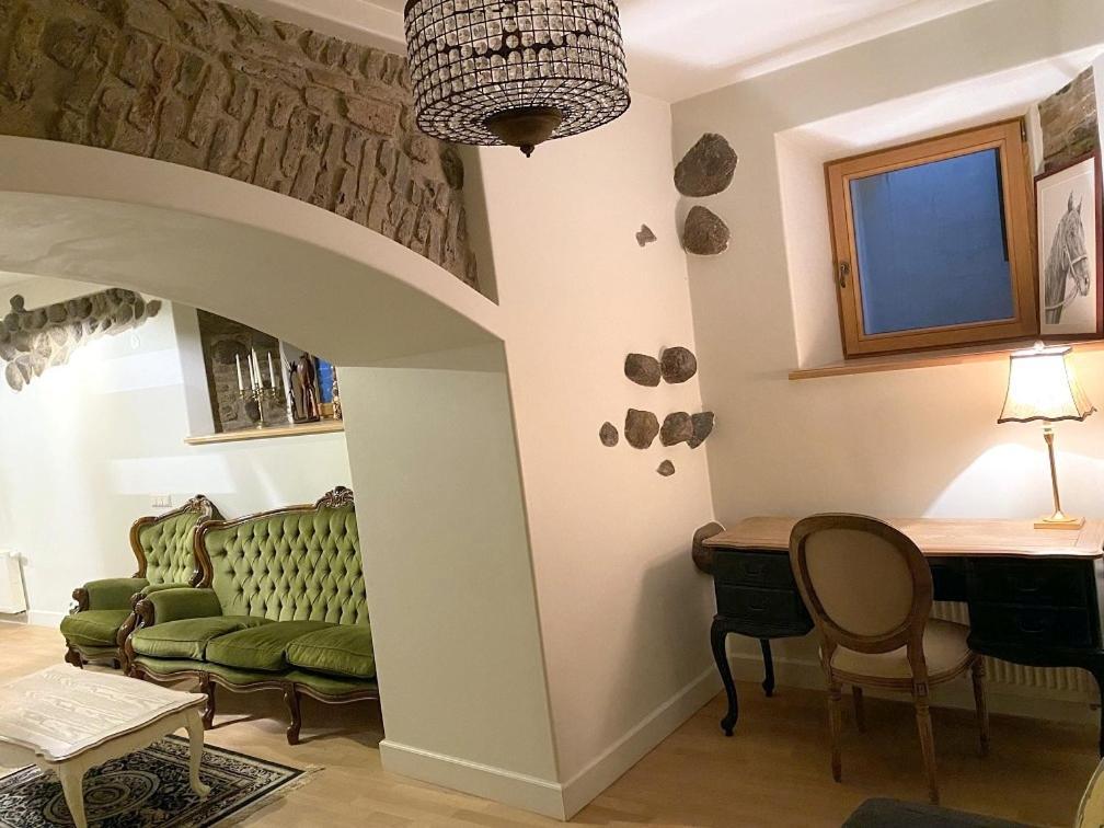 Exclusive Gaono Apartment In The Heart Of Old Town Вільнюс Екстер'єр фото